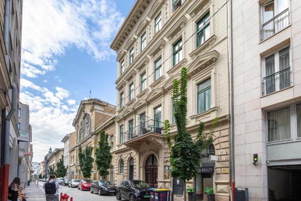 V26 Freedom Lodge Apartment Budapesta Exterior foto
